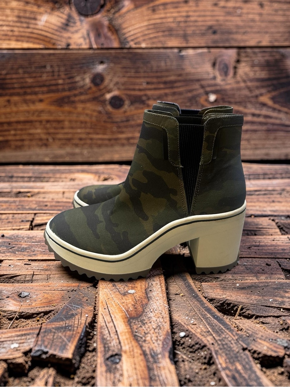MIA Camouflage Platform Chelsea Booties - Olive Camo BT12